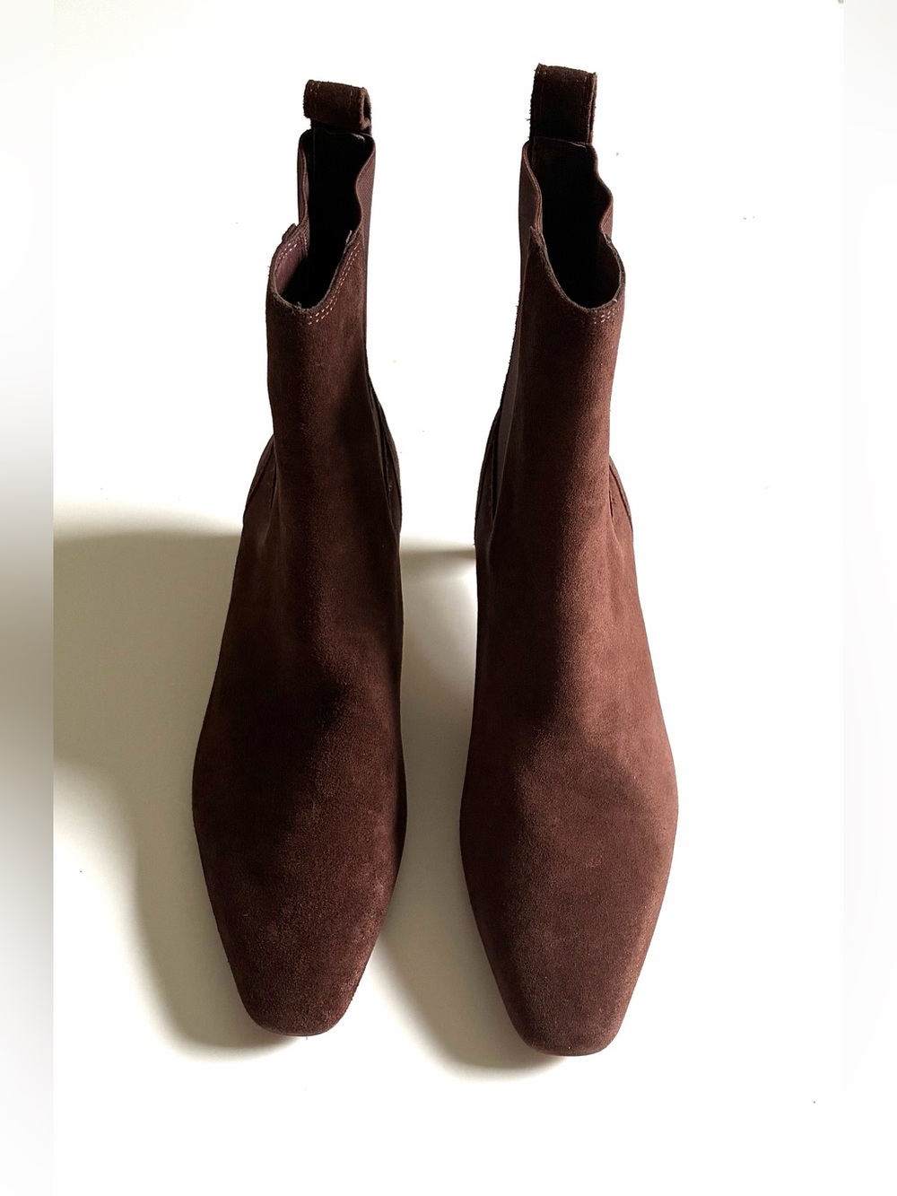 Madewell Women’s The Dimes Chelsea Boot Brown Suede.7.5. New without tags.
